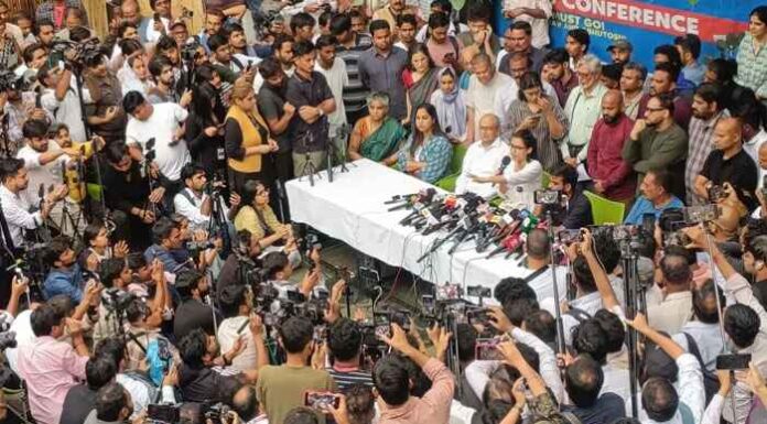 प्रशांत भूषण बोले- सत्ता परिवर्तन की मांग हर नागरिक का लोकतांत्रिक अधिकार